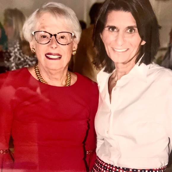 Meet your Posher, Sarah - Picture 1 of 1